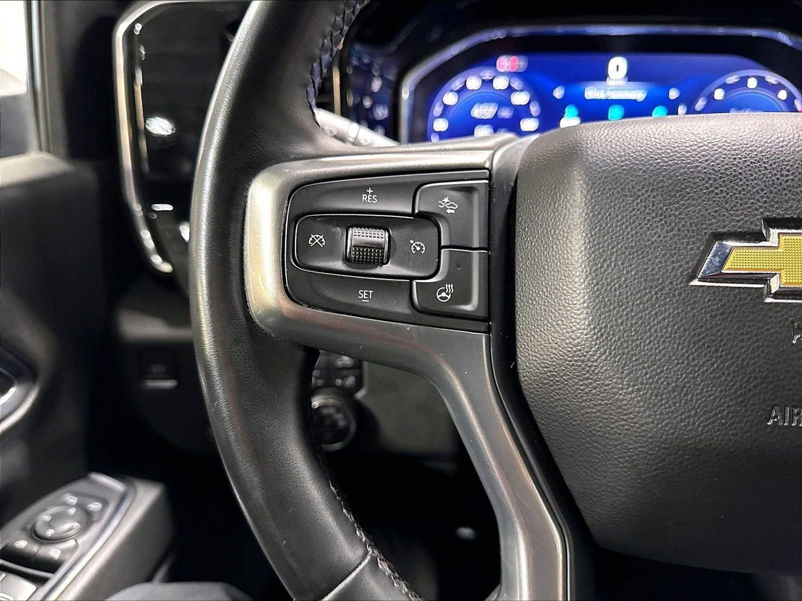 Used 2024 Chevrolet Silverado 2500 LT AWD/4WD image 21
