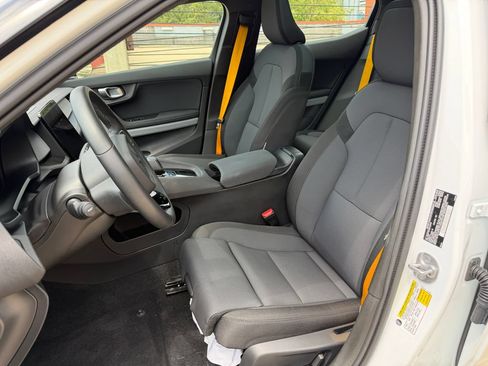 Used 2023 Polestar Polestar 2 w/ Pilot Pack AWD/4WD image 11