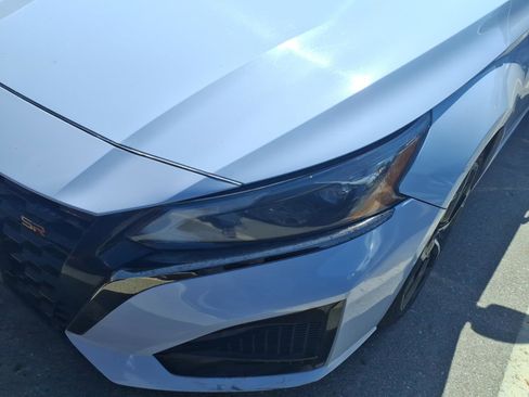 Certified 2023 Nissan Altima 2.5 SR FWD image 2