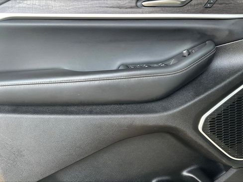 Used 2022 Jeep Grand Cherokee L Limited w/ Trailer Tow Group (B) image 15