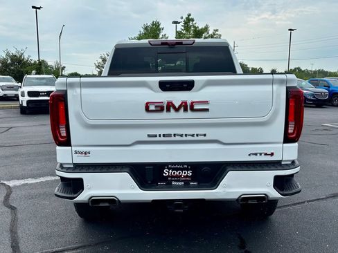 Used 2024 GMC Sierra 1500 AT4 w/ Technology Package AWD/4WD image 6