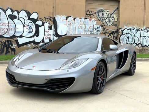 Used 2012 McLaren MP4-12C Base image 4