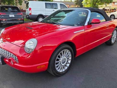 Used 2005 Ford Thunderbird RWD image 2