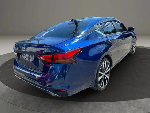 Used 2020 Nissan Altima 2.5 SR w/ Premium Package FWD image 5