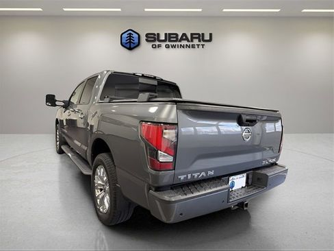 Used 2020 Nissan Titan SL w/ Moonroof Package image 3