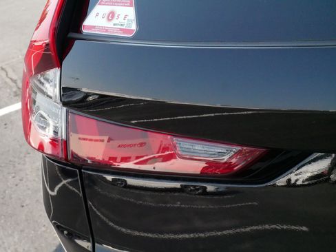 Used 2025 Honda CR-V LX image 16