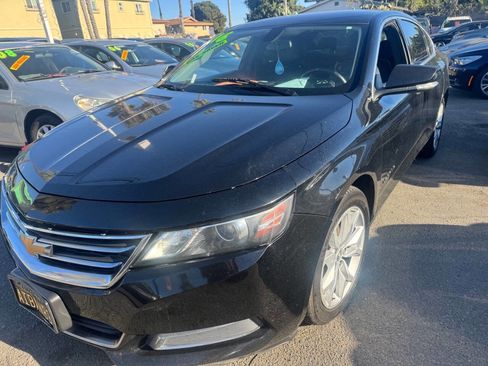 Used 2016 Chevrolet Impala LT image 2