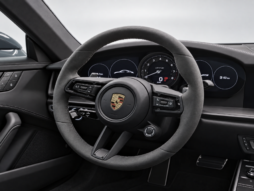 Certified 2024 Porsche 911 Carrera GTS RWD image 12