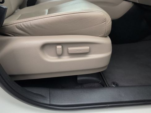 Used 2017 Honda Pilot Touring image 52