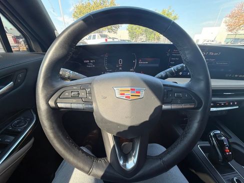 Used 2024 Cadillac XT4 Premium Luxury w/ Technology Package AWD/4WD image 14
