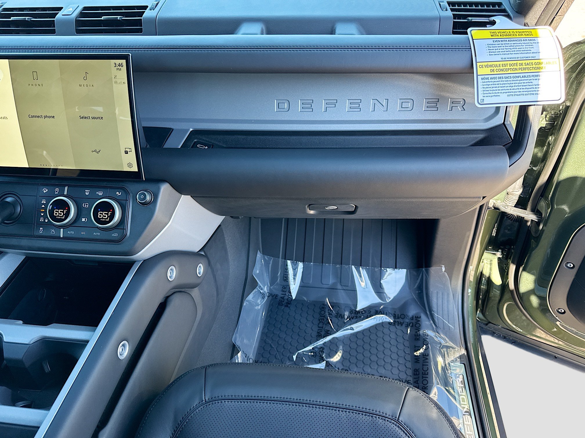 New 2026 Land Rover Defender 110 X AWD/4WD image 18