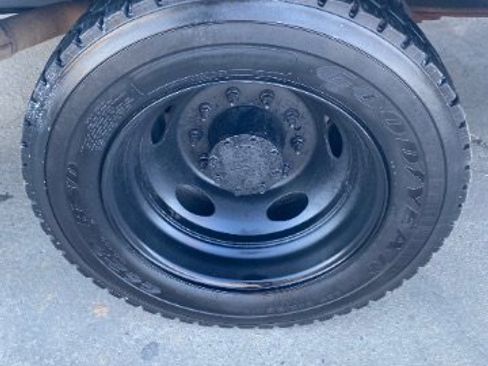 Used 2014 Ford F550 4x4 Regular Cab Super Duty image 31