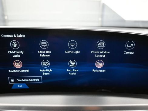 Used 2024 Cadillac Lyriq Luxury RWD image 12