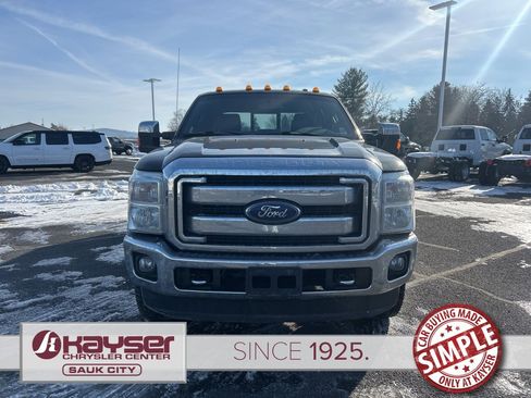 Used 2016 Ford F250 Lariat w/ Lariat Ultimate Package image 3