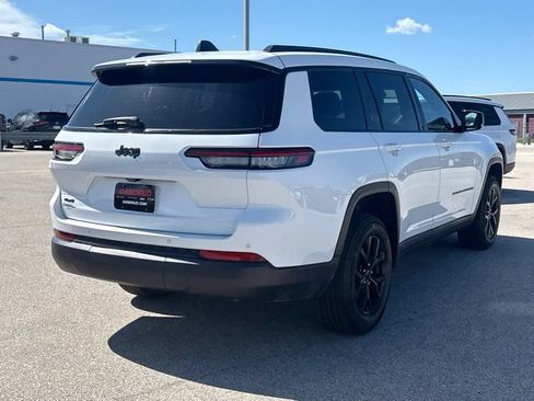 Used 2024 Jeep Grand Cherokee L Laredo AWD/4WD image 34