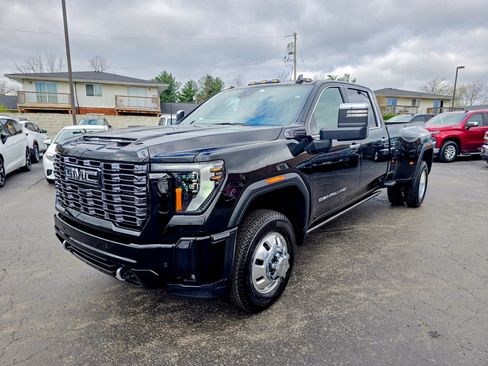 Used 2026 GMC Sierra 3500 Denali Ultimate AWD/4WD image 14