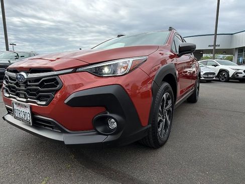 Used 2025 Subaru Crosstrek 2.0i Premium image 9