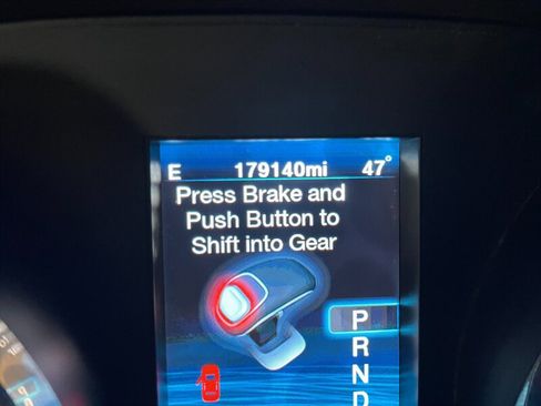 Used 2012 Chrysler 300 Limited w/ Luxury Group image 10