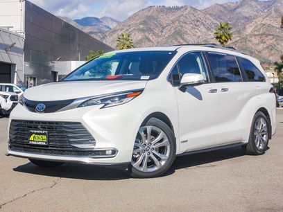 Used 2021 Toyota Sienna Platinum