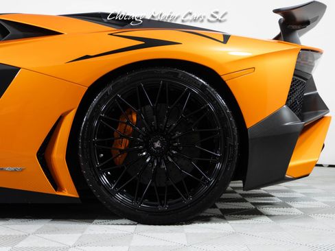 Used 2017 Lamborghini Aventador LP 750-4 Superveloce AWD/4WD image 4