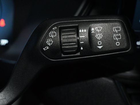 Used 2024 Ford Escape Platinum AWD/4WD image 28