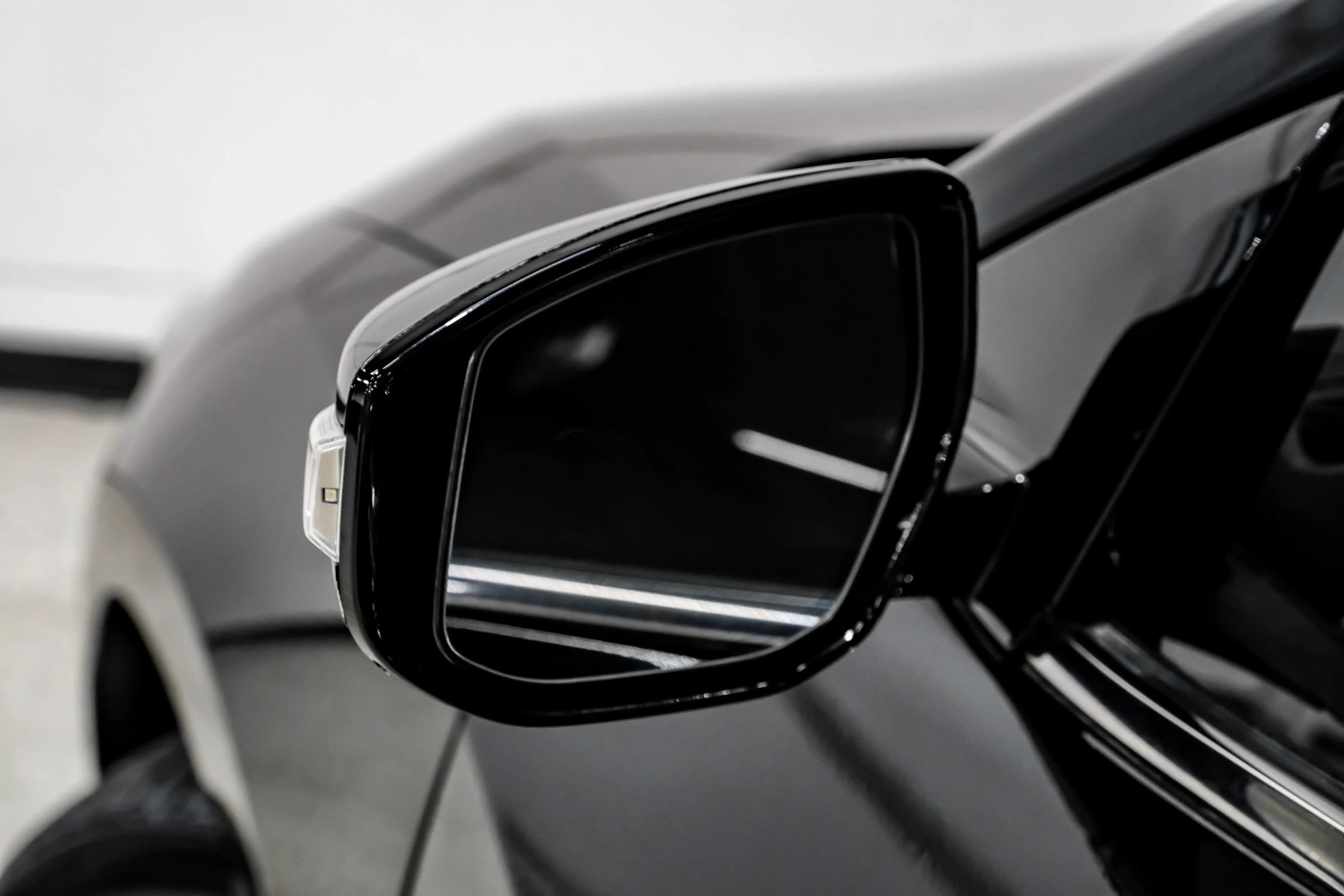 Used 2016 Nissan Maxima Platinum FWD image 39