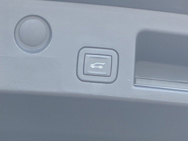 Used 2026 Chevrolet Equinox RS w/ Convenience Package III AWD/4WD image 32