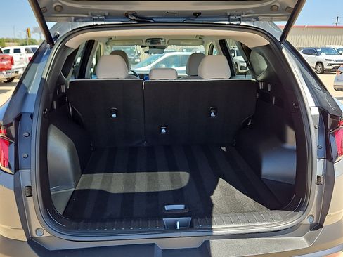 Used 2025 Hyundai Tucson SEL FWD image 6
