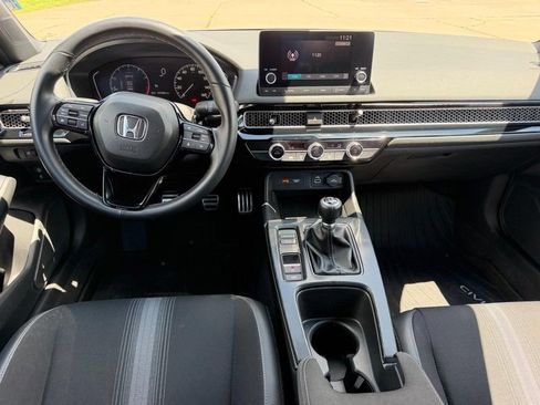 Used 2023 Honda Civic Sport image 8