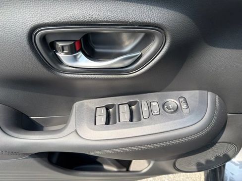 New 2027 Honda HR-V LX image 15