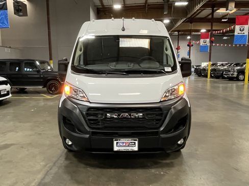 Used 2026 RAM ProMaster 2500 w/ Convenience Group FWD image 9