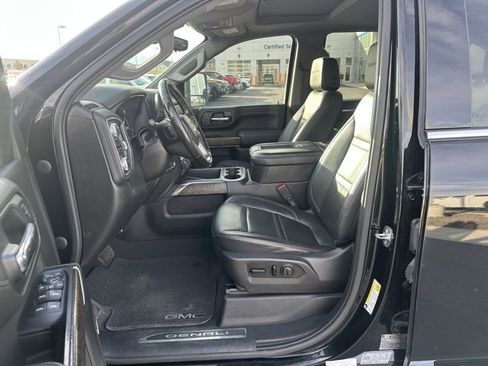 Used 2020 GMC Sierra 3500 Denali image 2