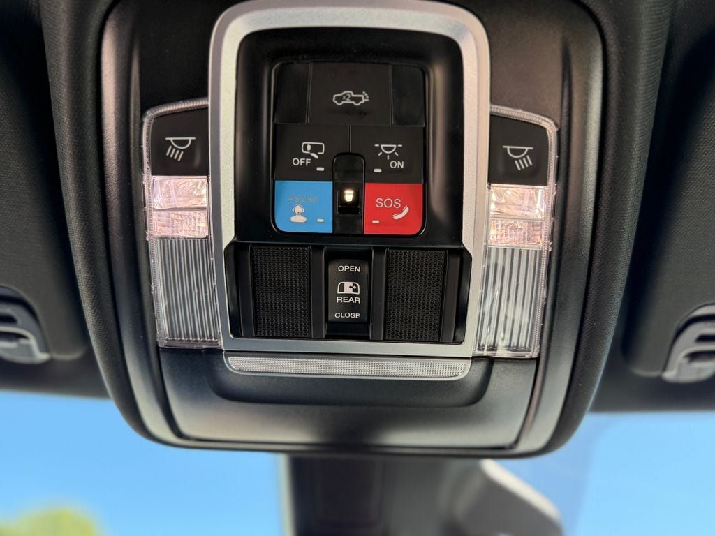 Used 2026 RAM 1500 Limited AWD/4WD image 30