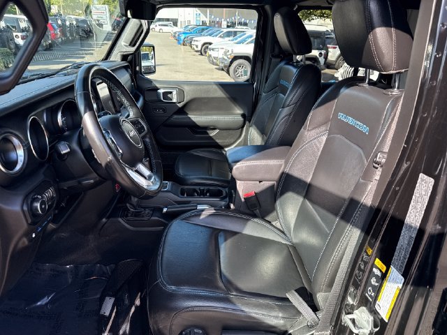 Used 2022 Jeep Wrangler Unlimited Rubicon 4xe AWD/4WD image 14