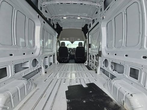 Used 2023 Ford Transit 250 148 High Roof RWD image 30