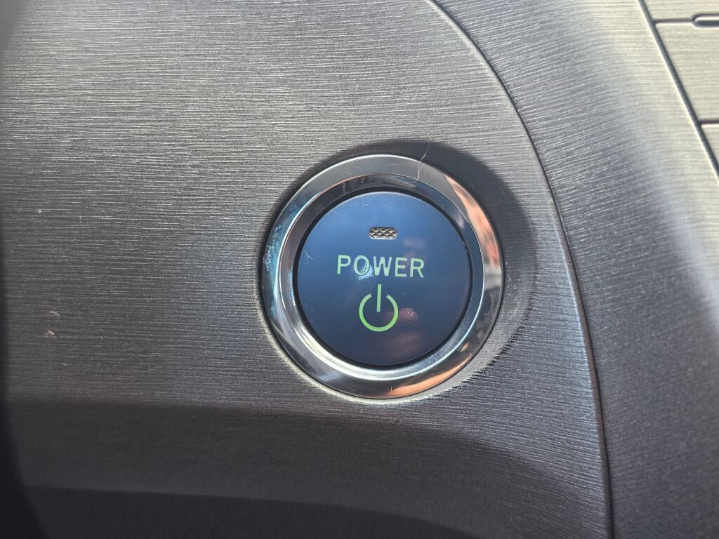 Used 2013 Toyota Prius Three FWD image 29
