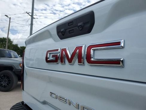 New 2026 GMC Sierra 2500 Denali w/ Denali Reserve Package AWD/4WD image 7