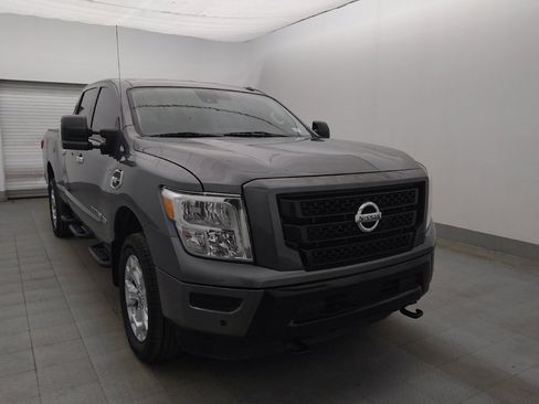 Used 2021 Nissan Titan SV w/ SV Convenience Package AWD/4WD image 13