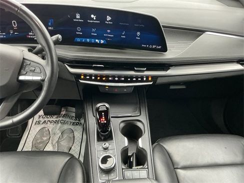 Certified 2024 Cadillac XT4 Premium Luxury image 11