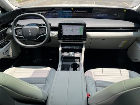 New 2026 Lincoln Nautilus Reserve w/ Jet Appearance Package AWD/4WD image 24
