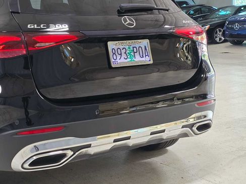 Used 2023 Mercedes-Benz GLC 300 4MATIC image 13