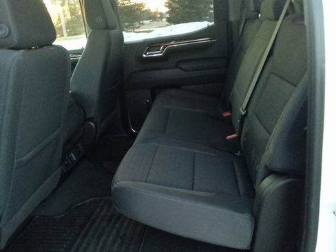 Used 2024 Chevrolet Silverado 1500 LT image 7