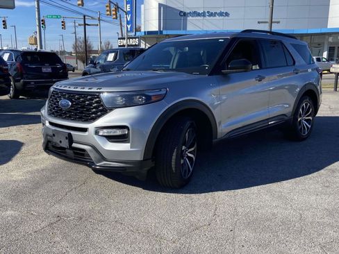 Used 2022 Ford Explorer ST-Line w/ Class IV Trailer Tow Package image 27