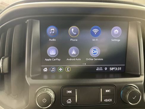 Used 2022 Chevrolet Colorado LT w/ Fleet Safety Package image 18