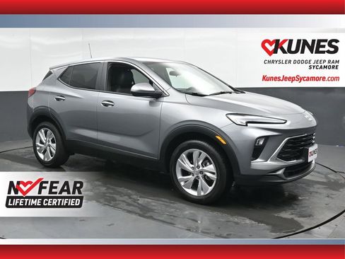 Used 2025 Buick Encore GX Preferred AWD/4WD image 1