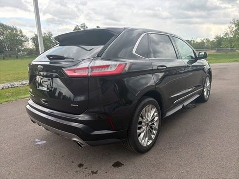 Used 2021 Ford Edge Titanium w/ Equipment Group 301A AWD/4WD image 7