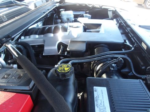 Used 2016 Cadillac Escalade ESV Platinum image 28