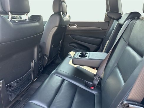 Used 2022 Jeep Grand Cherokee Limited w/ Trailer Tow Group IV image 14