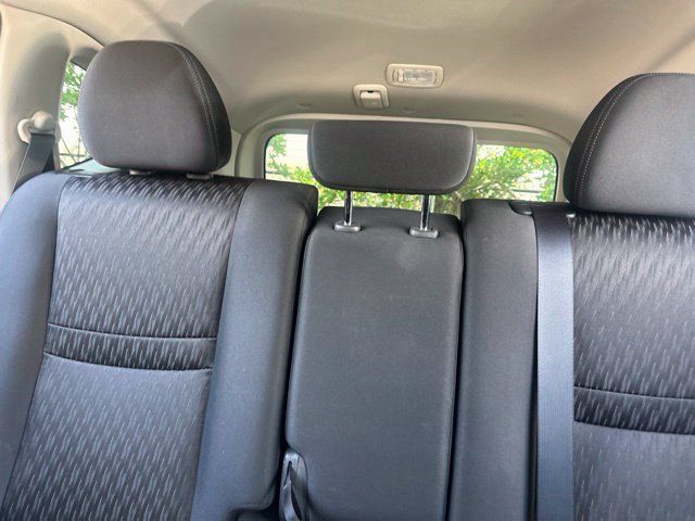 Used 2019 Nissan Rogue SV FWD image 21