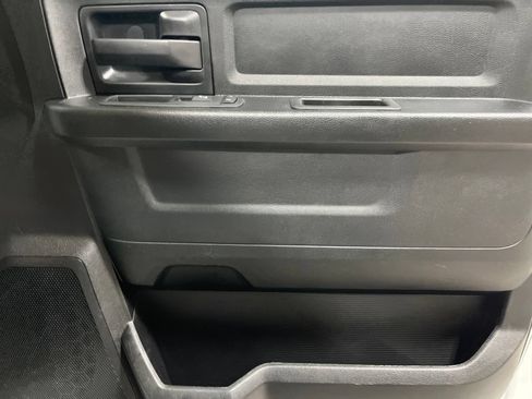 Used 2017 RAM 1500 Express AWD/4WD image 18